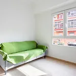Guest Ready - Bright Flat Well‑located Urban Apartment