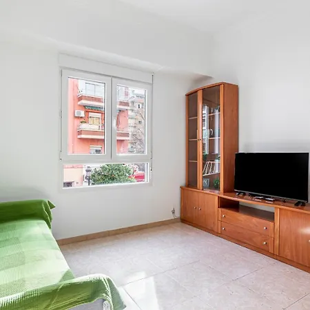 Guest Ready - Bright Flat Well‑located Urban Valencia