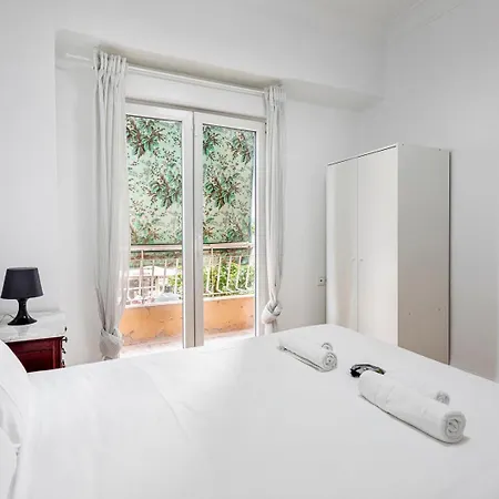 Guest Ready - Bright Flat Well‑located Urban Apartment *