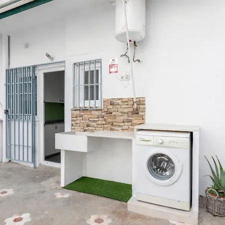 Guest Ready - Bright Flat Well‑located Urban Apartament